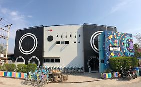 송 오브 트래블 호스텔